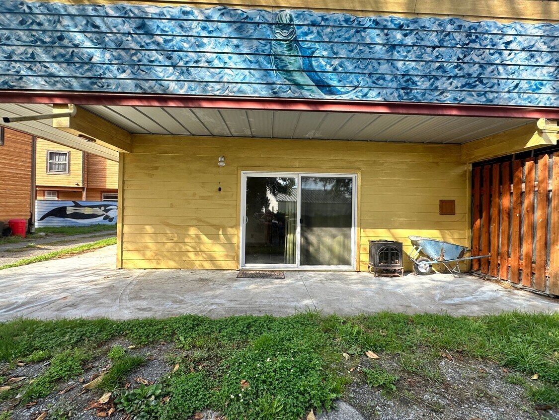 1177 Aloha Way Unit A, Arcata, CA 95521 Room for Rent in Arcata, CA