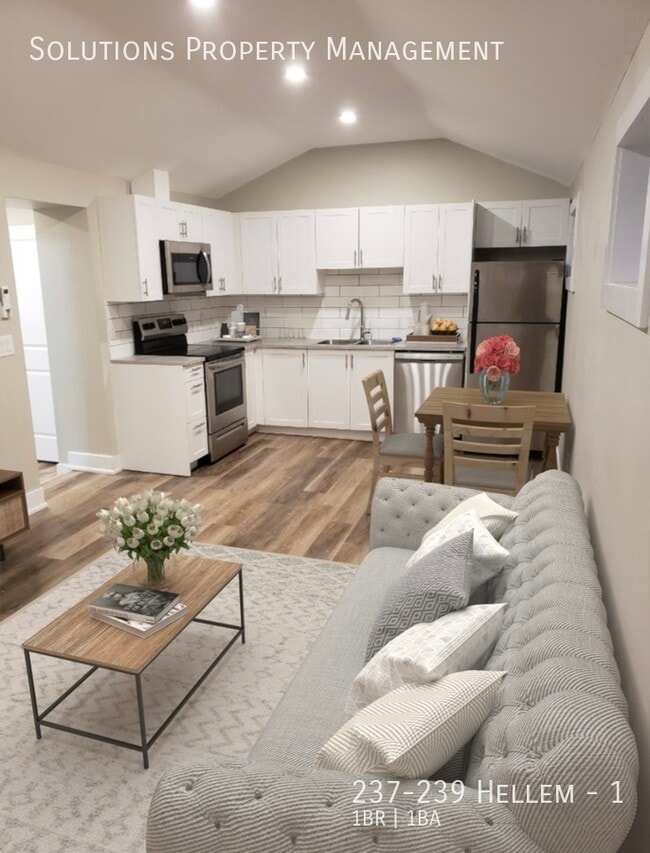 Building Photo - **ALL INCLUSIVE 1 Bedroom with Vaulted Cei...