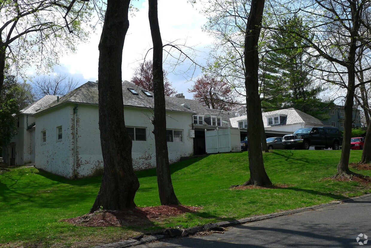 36 Hamilton Rd, Irvington, NY 10533 Apartments in Irvington, NY