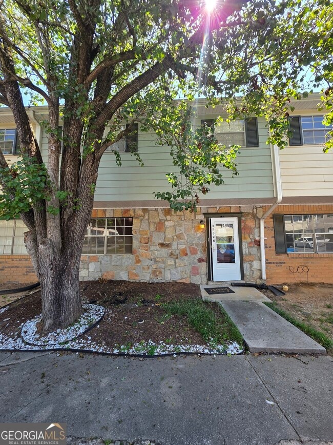 Building Photo - 4701 Flat Shoals Rd