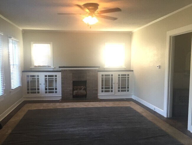 Foto del edificio - 4 bed close to TTU!!