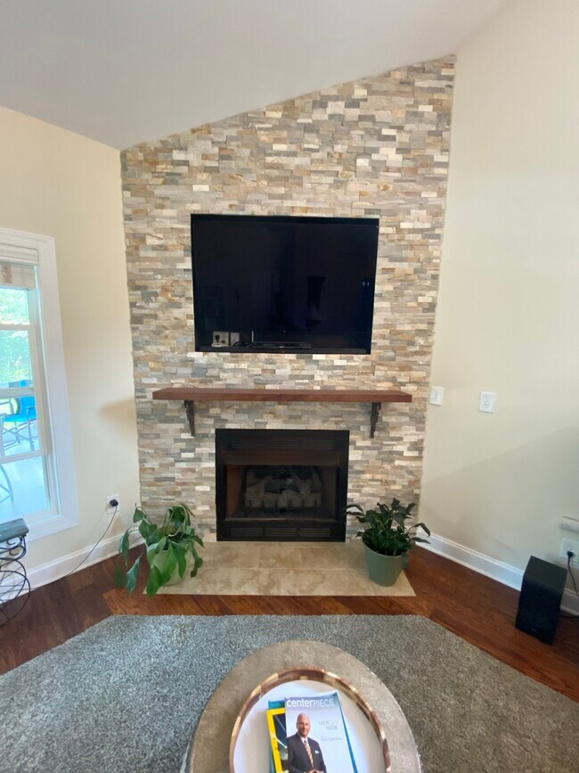 Building Photo - 2632 Belwick Village Dr