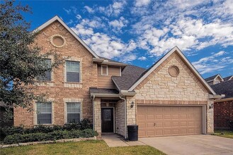 Building Photo - 8911 Willow Wind Ln
