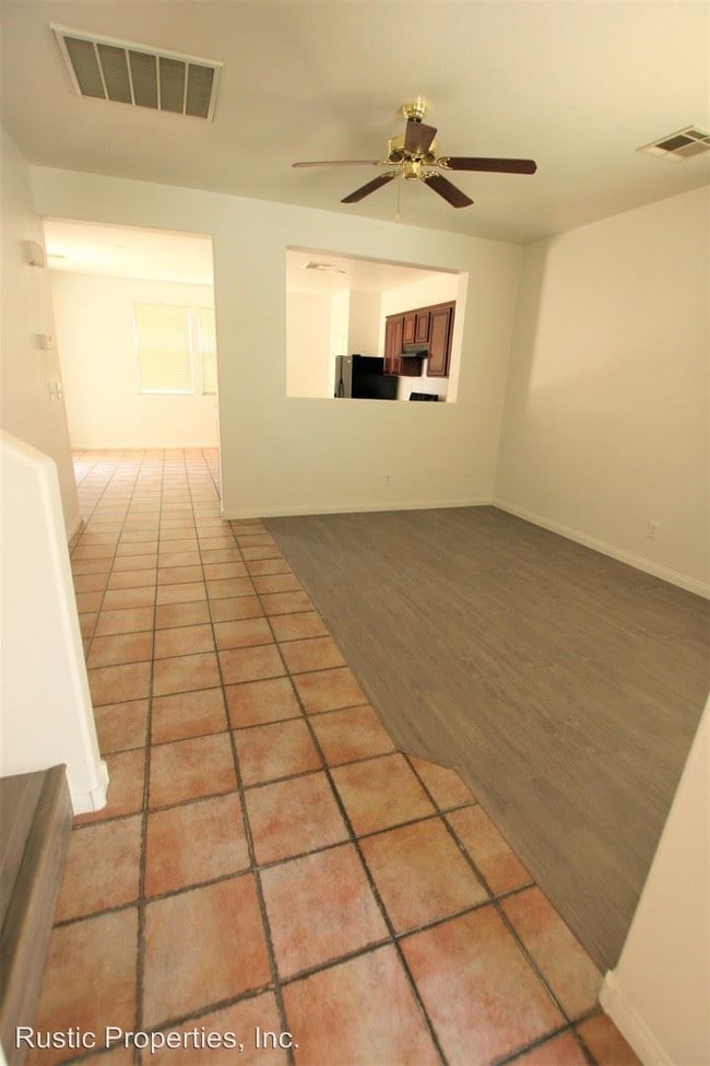 Foto del edificio - 3 br, 2.5 bath House - 11146 Fort Bowie st.