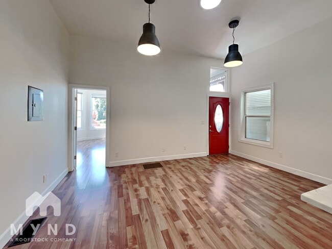Foto del edificio - 1064 30th St
