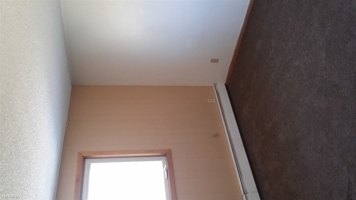Foto principal - 2440 Tanana Dr