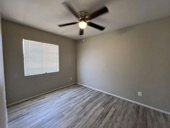 Building Photo - 1444 S 13th Ave