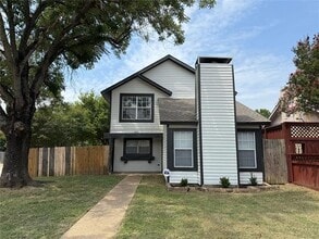 Building Photo - 2203 Chatham Square Ct