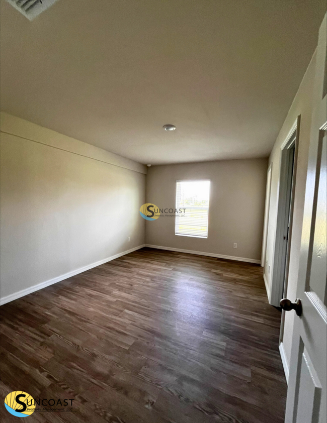 Building Photo - COMING SOON Charming 2-Bed, 2-Bath Home in...