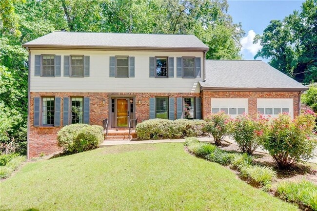 Building Photo - 1049 Seven Springs Cir NE