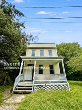 Building Photo - 1402 Ashley St