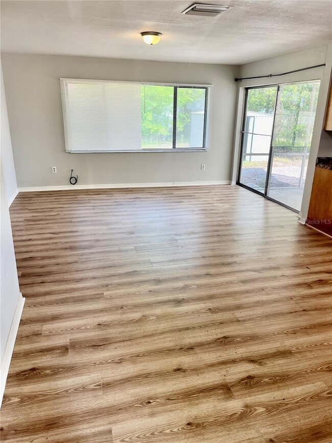 Building Photo - 1135 NE 24th Terrace