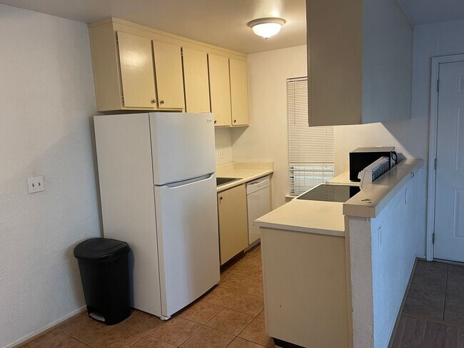 Foto del edificio - 6724 Plymouth 2 Bedroom/1 Bath