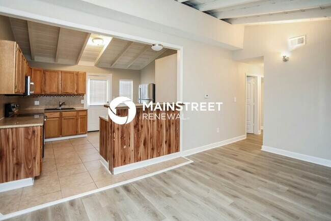 Foto del edificio - 3 Bedroom Pet-Friendly Home in Kansas City...