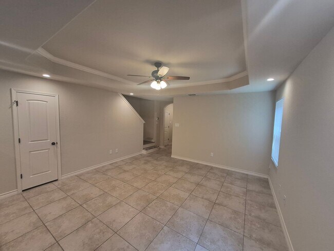 Foto del edificio - 6858 Lakeview Dr.