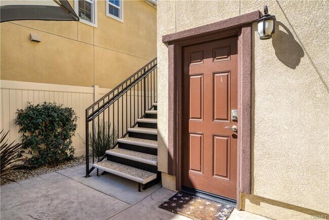 Upstairs entrance to Guest Unit - 3431 N Oxnard Blvd