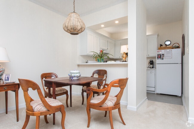 1BR, 1BA - 810SF - Saint Anne's Terrace Senior Living