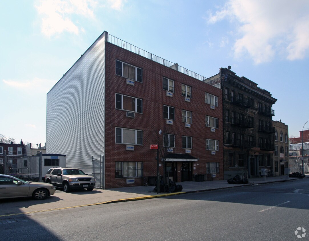 Foto del edificio - 934 Dekalb Ave