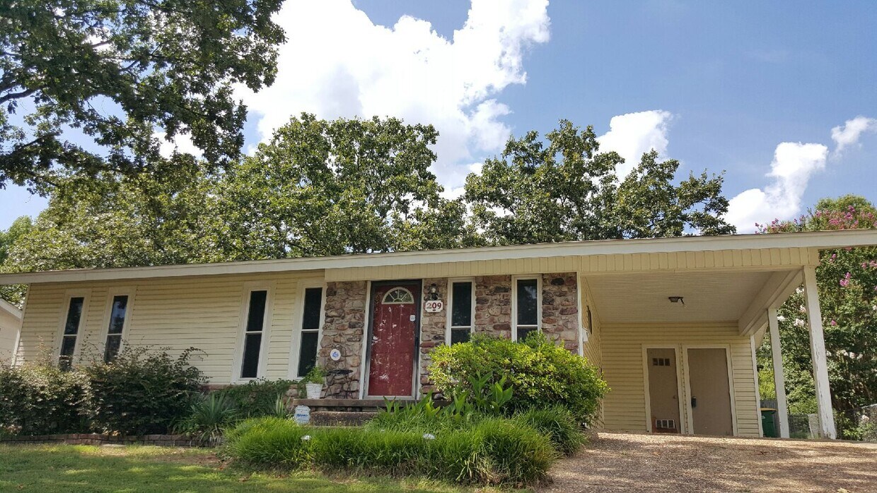 Primary Photo - Call Tonia Rollins (501)626-9917
