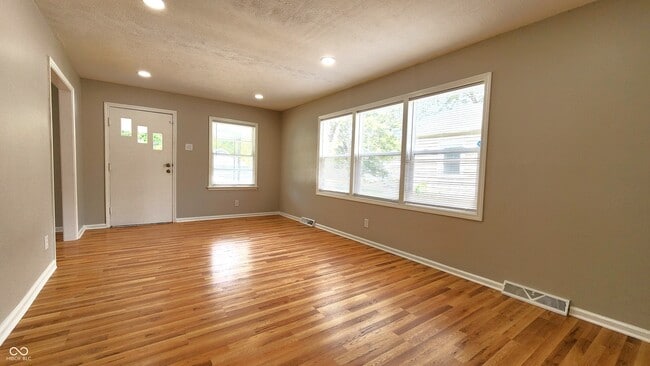 Foto del edificio - 1709 Kildare Ave