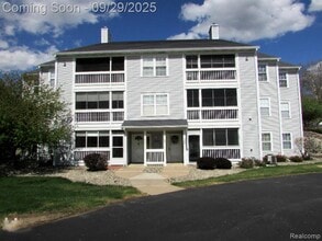 Building Photo - 350 Butler Ct