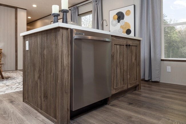 Foto del edificio - 136 Court Rd