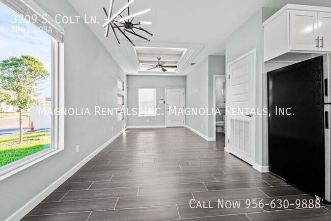 Foto del edificio - 3209 S Colt Ln