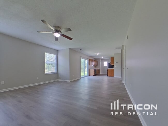 Building Photo - 113 Fox Grove Cir