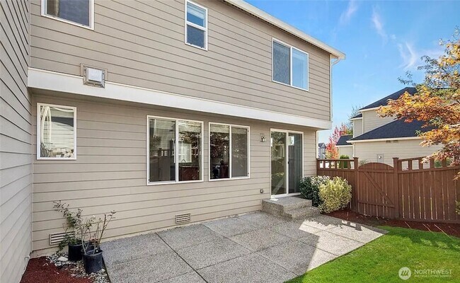 Foto del edificio - 18232 36 Ave SE