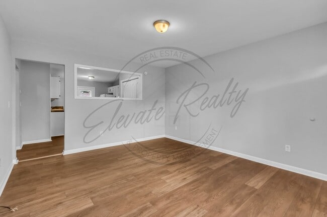 Foto del edificio - Two Bedroom Ranch Duplex in North Columbia (1/2 off first months rent)!