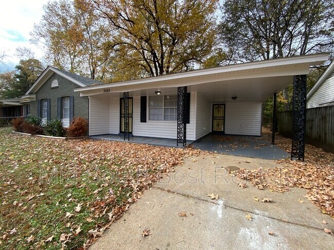 Foto del edificio - 3225 Harvester Ln E