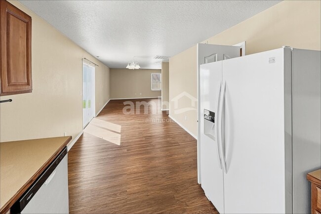 Building Photo - 363 E Ivy Glade St