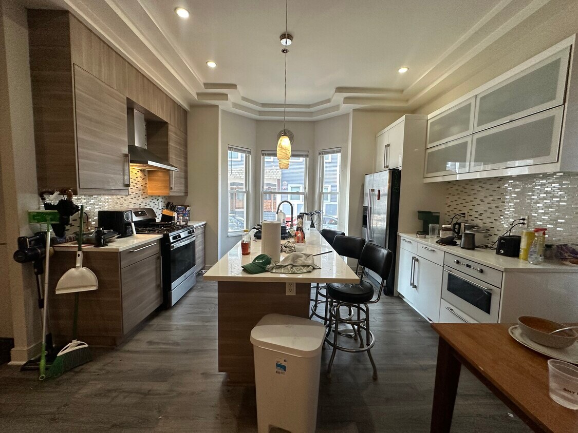 Foto principal - 24 Washburn St