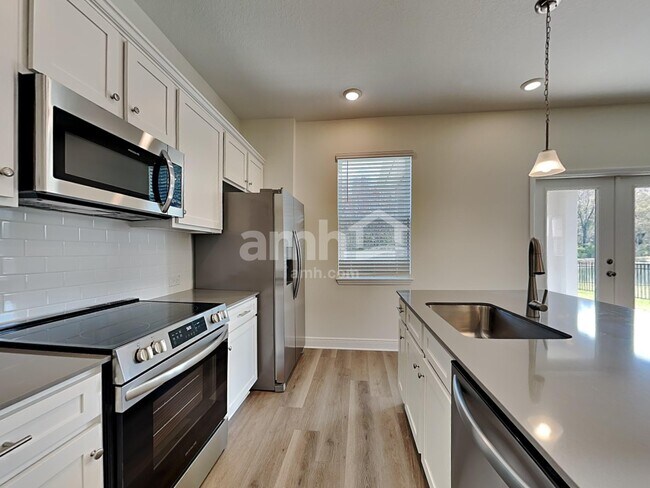 Foto del edificio - 27067 St Andrews Ave