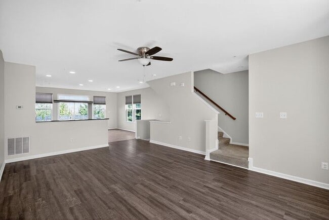 Building Photo - Pet Friendly 3 level End Unit Town Home wi...