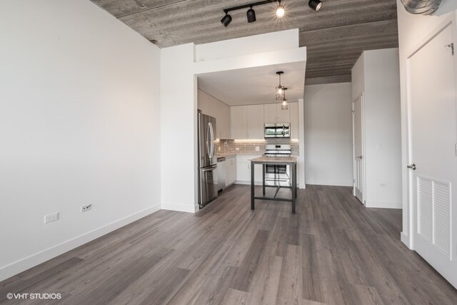 Foto del edificio - 2405 W Hutchinson St