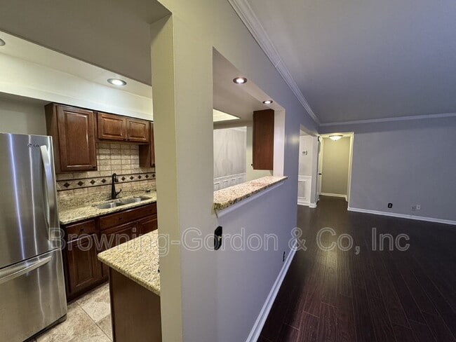 Photo - 5025 Hillsboro Pike Apartment