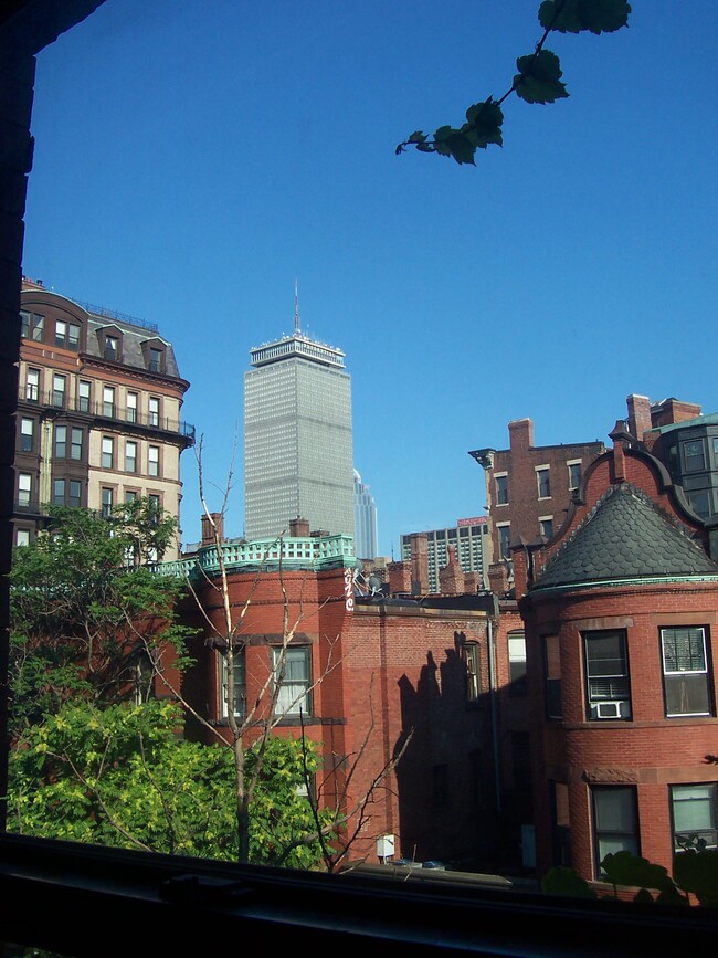 Foto del edificio - 427 Marlborough St