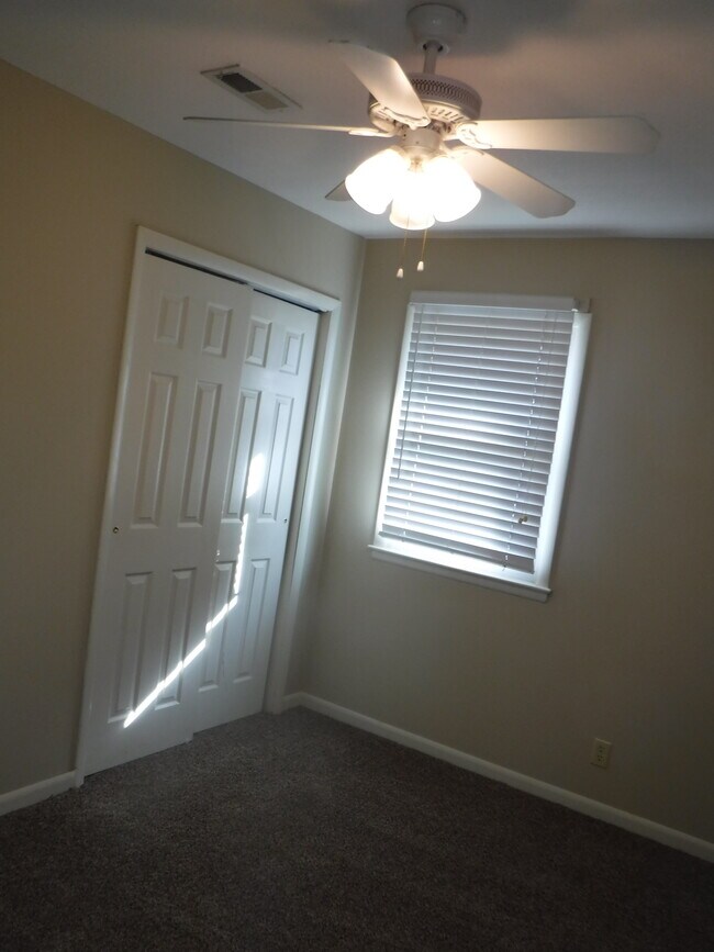 Bedroom - 3306 Chippewa Ln