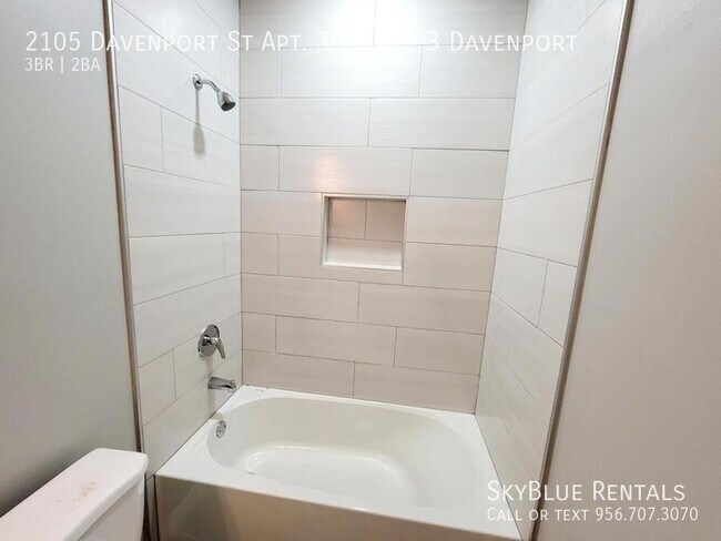 Foto del edificio - 2105 Davenport St