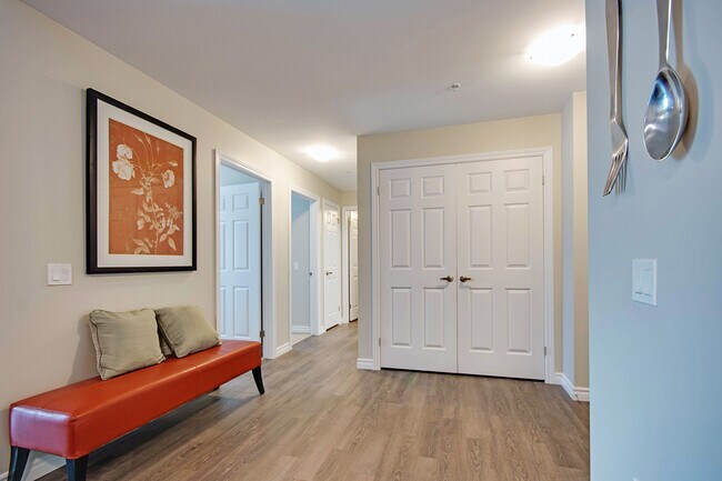 Building Photo - The Suites at Summerside Apartments