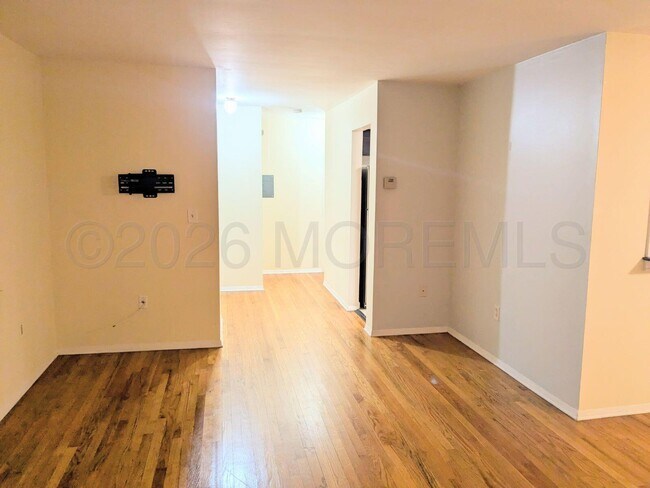 Foto del edificio - 364 Westwood Ave