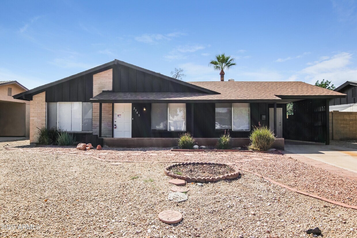 Foto principal - 2345 W Sunnyside Dr