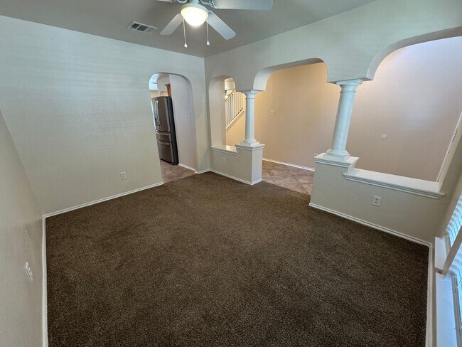 Foto del edificio - 5203 Causeway Ct