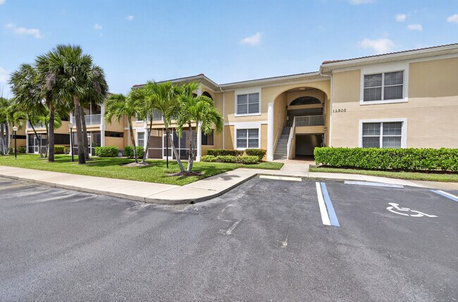 Foto del edificio - 12505 McGregor Blvd