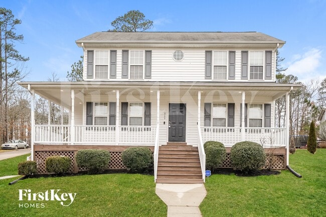 Building Photo - 809 Hounds Chase Dr