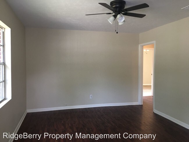 Building Photo - 2 br, 1 bath House - 127 Malone Dr.