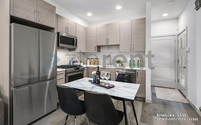 Foto del edificio - 1123D 18th Ave