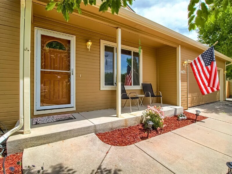 Foto principal - 3916 Eagles Nest Dr