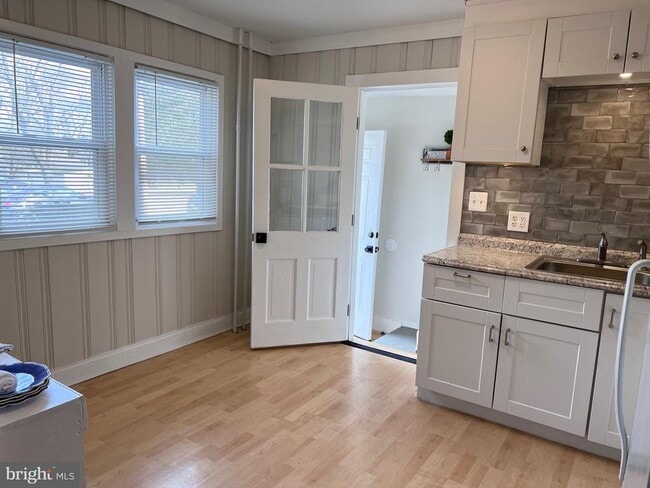 Foto del edificio - 629 White Horse Ave